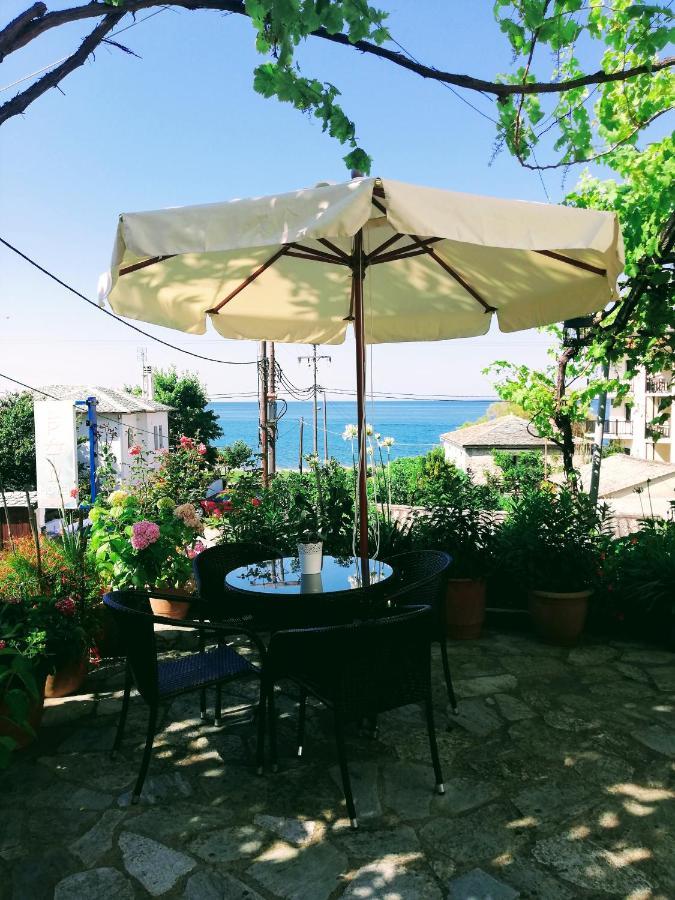 Hotel Erato Chorefton Exterior photo