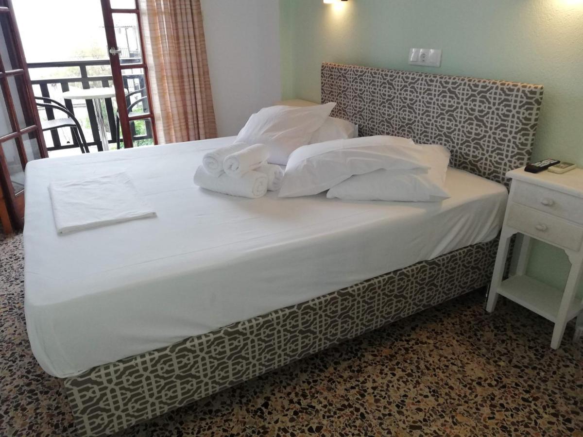 Hotel Erato Chorefton Exterior photo