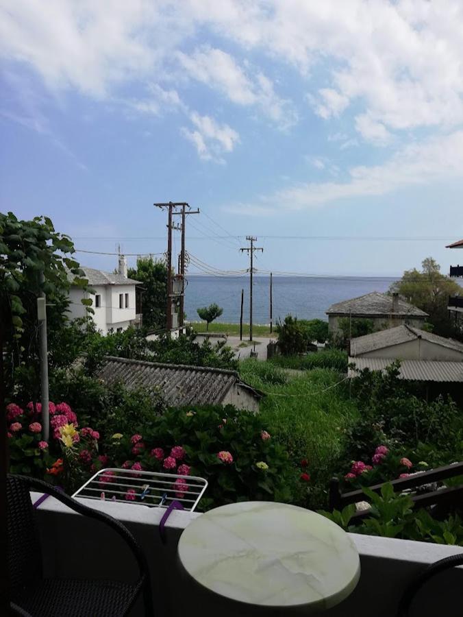 Hotel Erato Chorefton Exterior photo