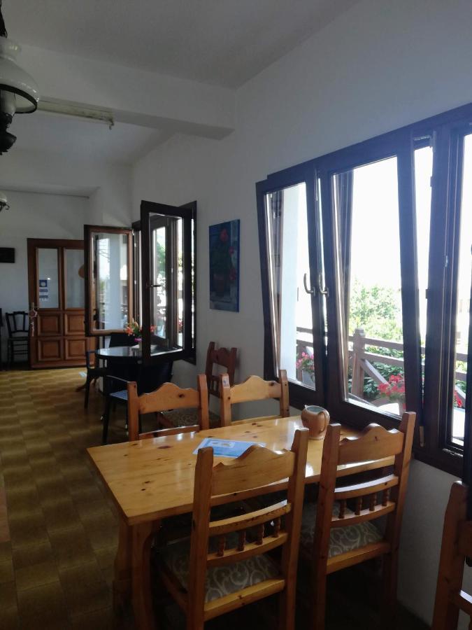 Hotel Erato Chorefton Exterior photo