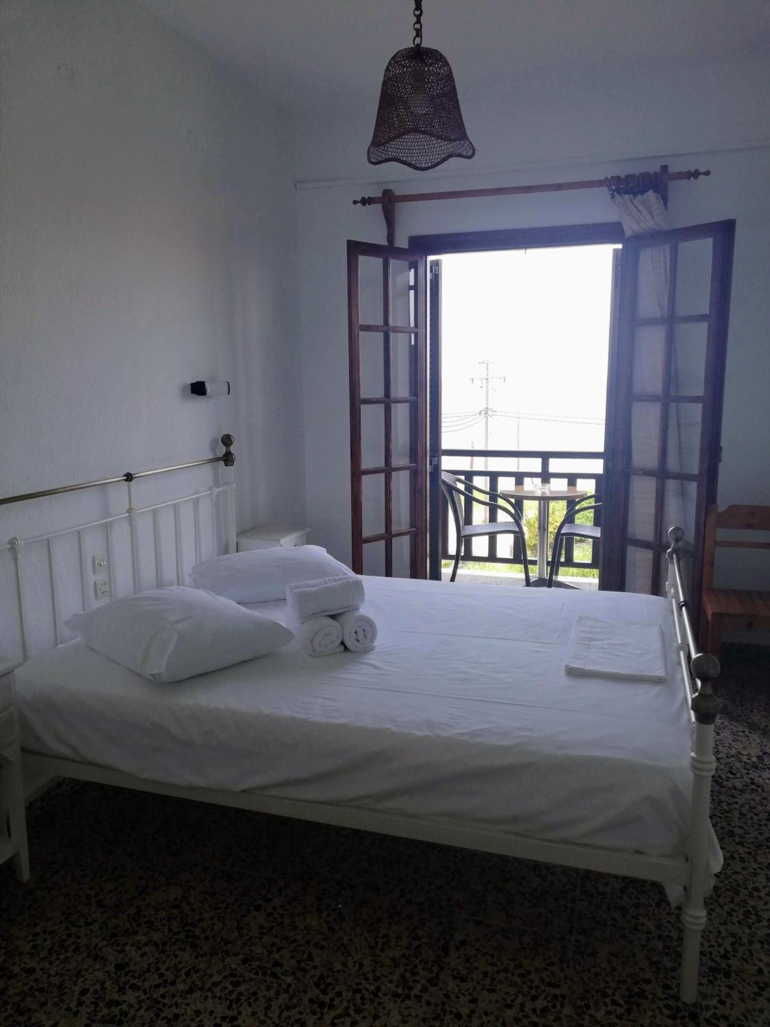 Hotel Erato Chorefton Exterior photo