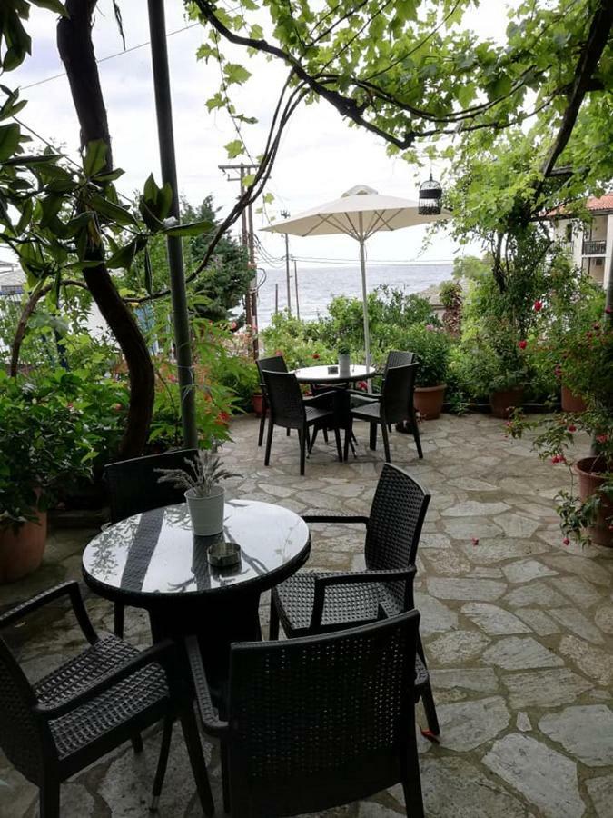 Hotel Erato Chorefton Exterior photo